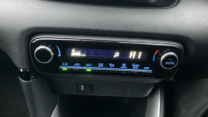 Toyota Yaris 1.5 Hybrid Design 5dr CVT Hybrid Hatchback